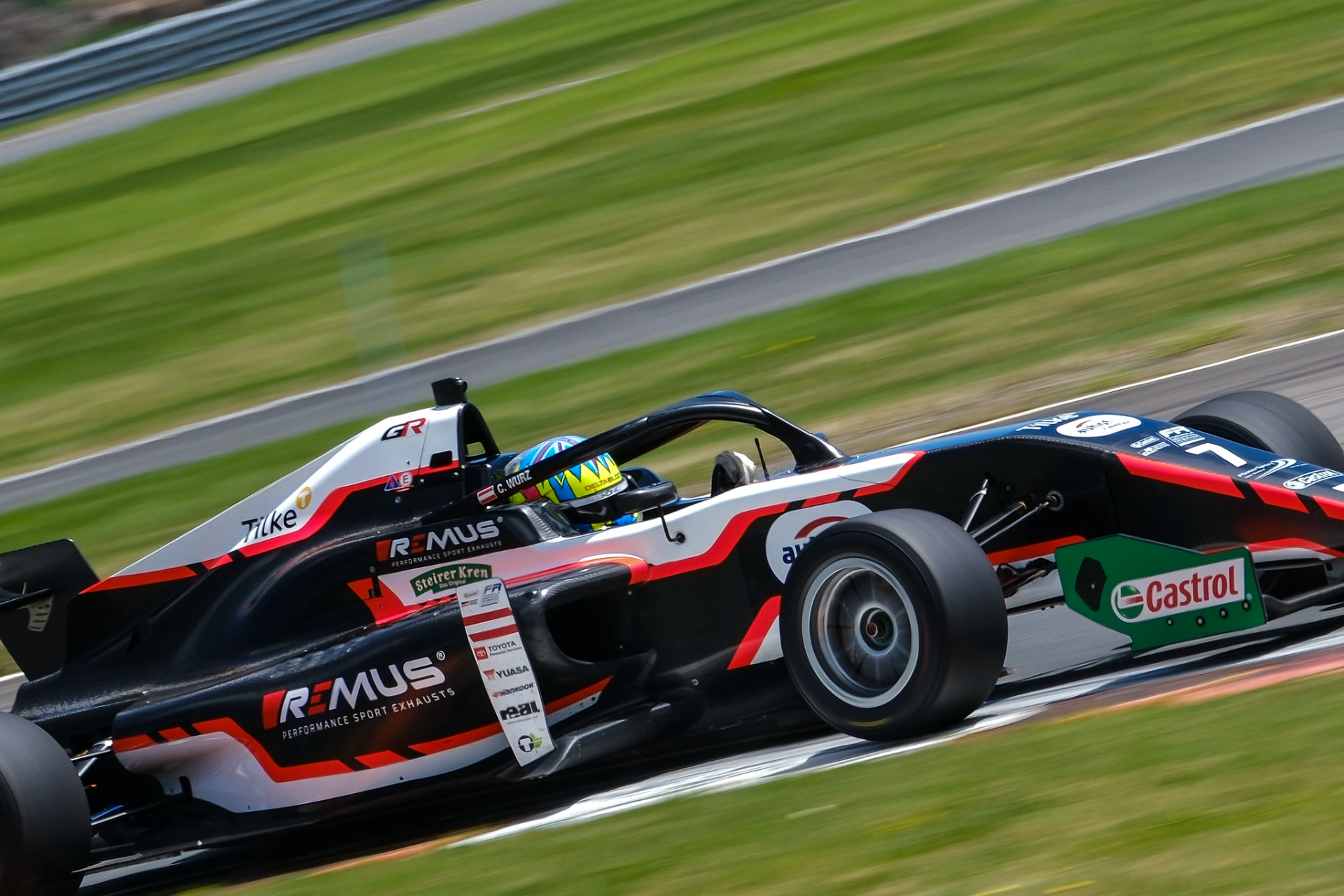 Charlie Wurz secures 2023 Castrol Toyota Formula Regional Oceania ...